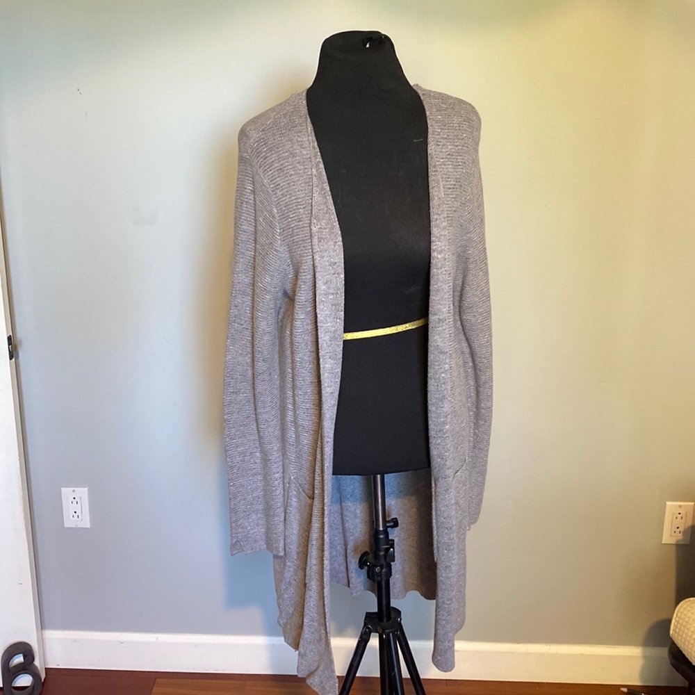 Long, thin cozy sweater… perfect for fall.